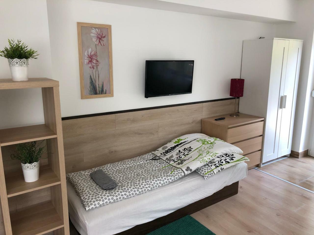 Juno Apartman Vendeghaz Miskolc Luaran gambar