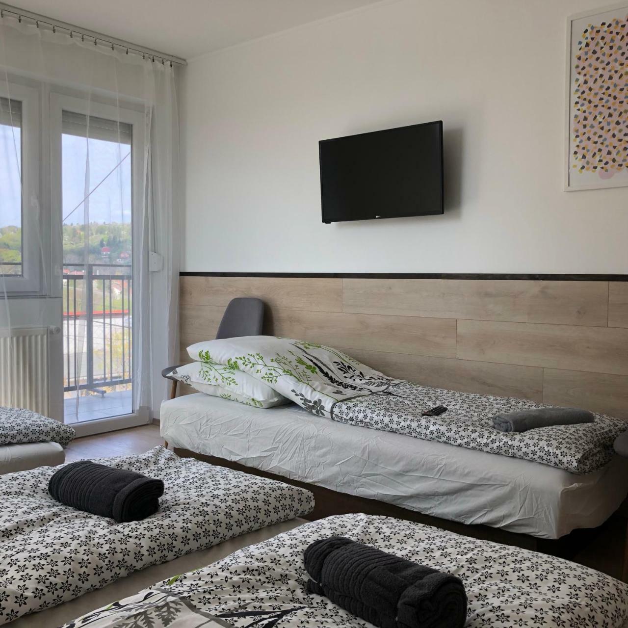 Juno Apartman Vendeghaz Miskolc Luaran gambar