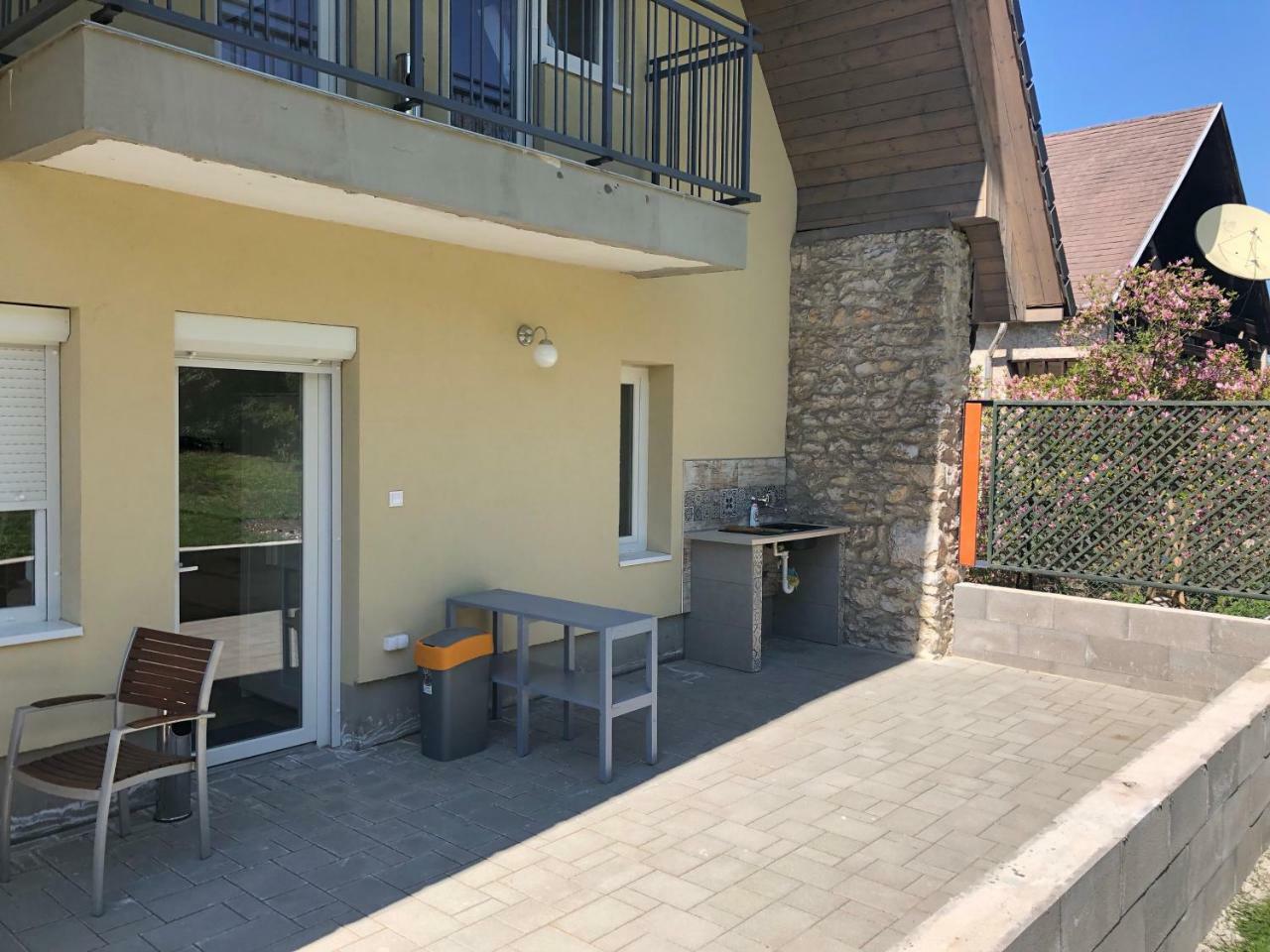 Juno Apartman Vendeghaz Miskolc Luaran gambar